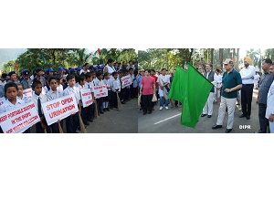 The Governor of Arunachal Pradesh Lt. Gen (Retd) Nirbhay Sharma flagging off the nationwide programme �Swachchh Bharat Abhiyan� in the State at Raj Bhawan, Itanagar on 2nd October 2014